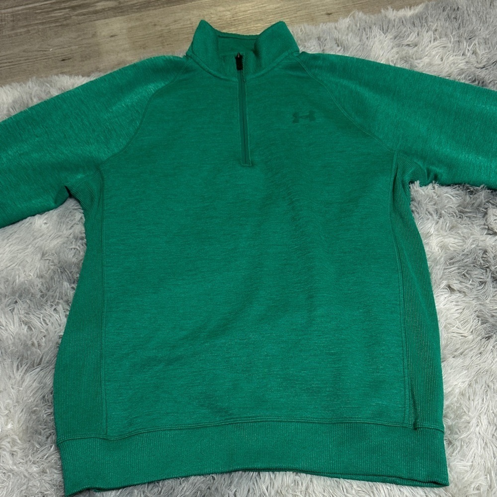 Under Armour Men's green quarter zip
